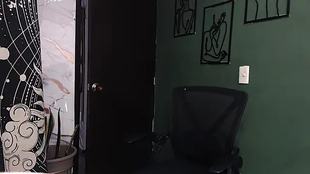 Snapshot of JadaRoberts chatting on July 15, 2026, 3:41 pm JadaRoberts online show from July 15, 2026, 3:41 pm