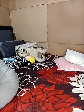 Snapshot of Ngamla123 chatting on December 15, 2025, 9:42 pm Ngamla123 online show from December 15, 2025, 9:42 pm