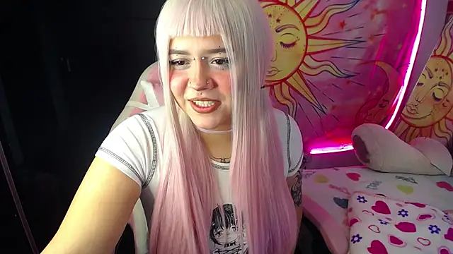 sara winehouse1 online show from November 14, 2025, 3:54 am