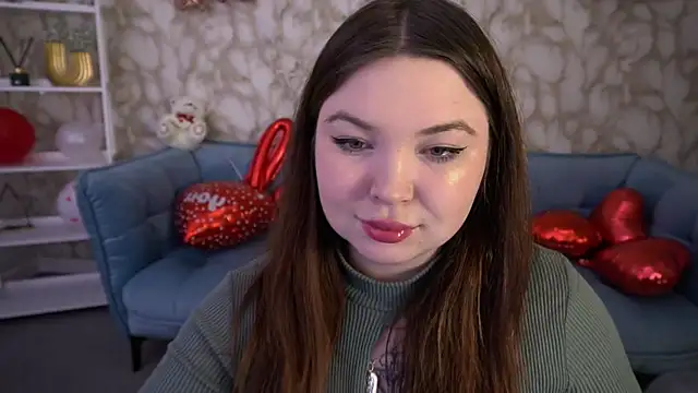 RosieMoons online show from February 11, 2026, 8:31 pm