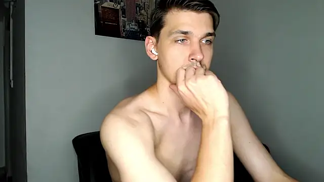 Snapshot of boy_next_door_1 chatting on March 4, 2025, 6:04 am boy next door 1 online show from March 4, 2025, 6:04 am