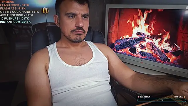 Snapshot of officeman7 chatting on December 4, 2025, 4:06 pm officeman7 online show from December 4, 2025, 4:06 pm