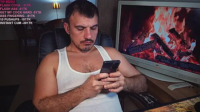 Snapshot of officeman7 chatting on March 6, 2025, 8:37 pm officeman7 online show from March 6, 2025, 8:37 pm