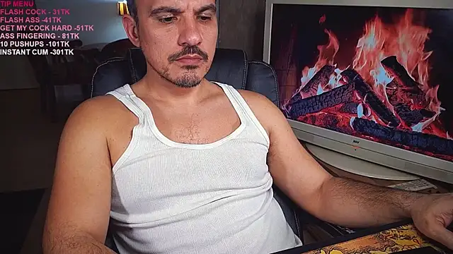 Snapshot of officeman7 chatting on March 5, 2025, 4:57 pm officeman7 online show from March 5, 2025, 4:57 pm