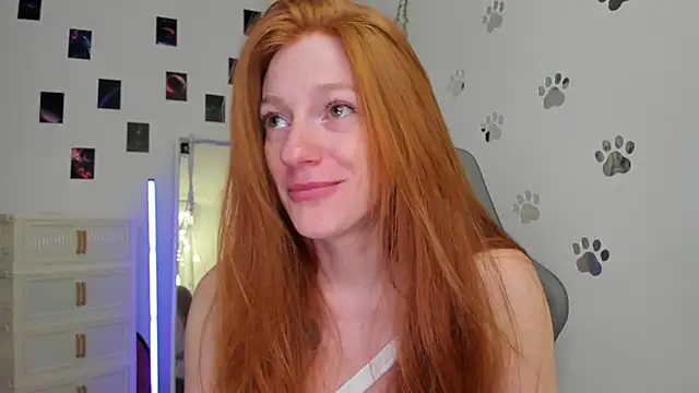 Aliceginger99 online show from April 16, 2026, 5:19 am