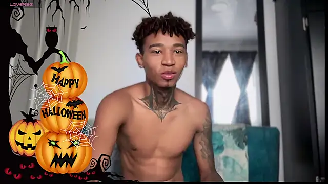 Snapshot of sexy_blacks_ chatting on October 31, 2025, 12:24 pm sexy blacks online show from October 31, 2025, 12:24 pm