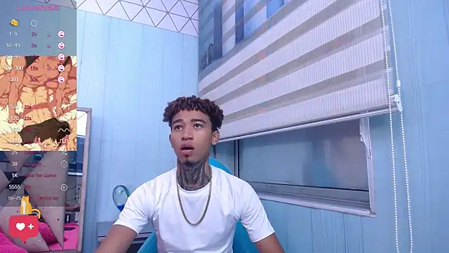 Snapshot of sexy_blacks_ chatting on March 19, 2025, 11:28 am sexy blacks online show from March 19, 2025, 11:28 am