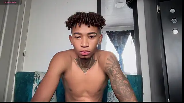 Snapshot of sexy_blacks_ chatting on November 12, 2025, 12:09 pm sexy blacks online show from November 12, 2025, 12:09 pm