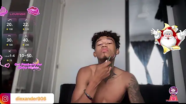 Snapshot of sexy_blacks_ chatting on December 19, 2025, 12:18 pm sexy blacks online show from December 19, 2025, 12:18 pm