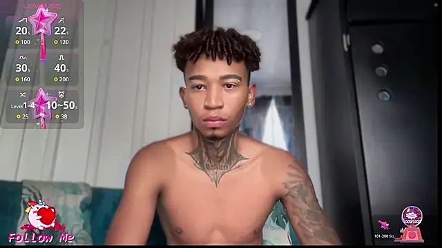 Snapshot of sexy_blacks_ chatting on November 18, 2025, 11:35 am sexy blacks online show from November 18, 2025, 11:35 am