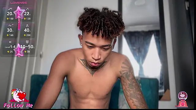 Snapshot of sexy_blacks_ chatting on November 21, 2025, 12:26 pm sexy blacks online show from November 21, 2025, 12:26 pm