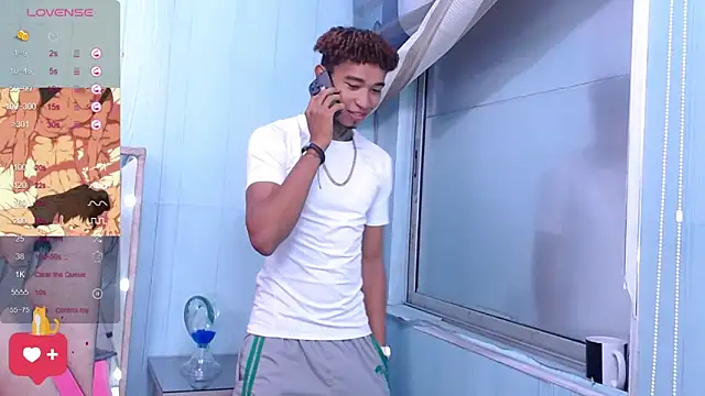 Snapshot of sexy_blacks_ chatting on March 19, 2025, 6:01 pm sexy blacks online show from March 19, 2025, 6:01 pm