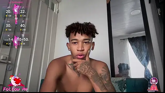 Snapshot of sexy_blacks_ chatting on November 19, 2025, 12:05 pm sexy blacks online show from November 19, 2025, 12:05 pm