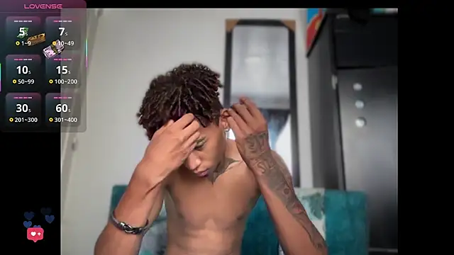 Snapshot of sexy_blacks_ chatting on October 28, 2025, 12:15 pm sexy blacks online show from October 28, 2025, 12:15 pm