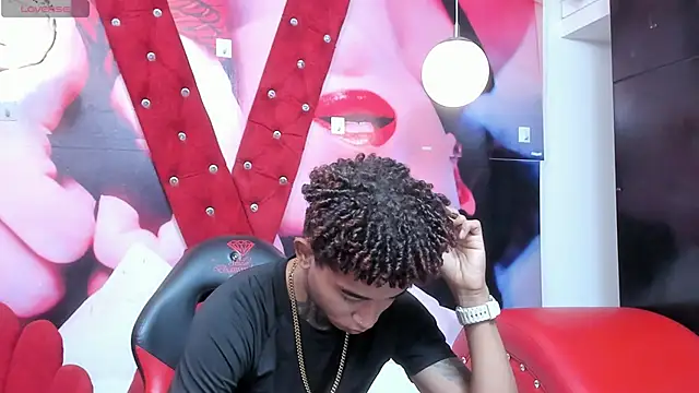 Snapshot of sexy_blacks_ chatting on September 12, 2025, 11:32 am sexy blacks online show from September 12, 2025, 11:32 am