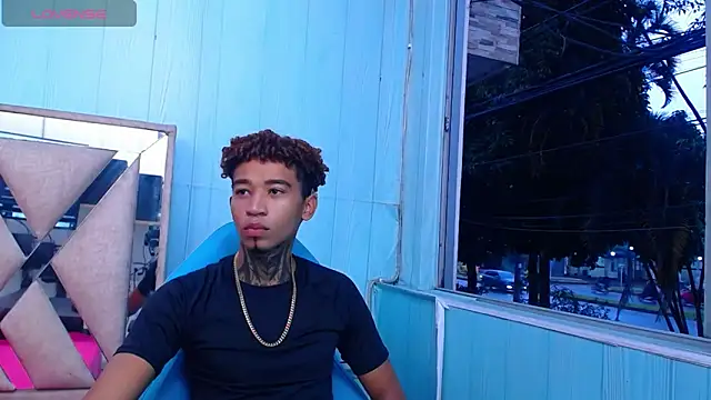 Snapshot of sexy_blacks_ chatting on March 20, 2025, 11:27 am sexy blacks online show from March 20, 2025, 11:27 am