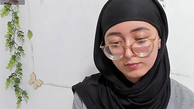 aysel elid online show from November 9, 2025, 11:42 pm