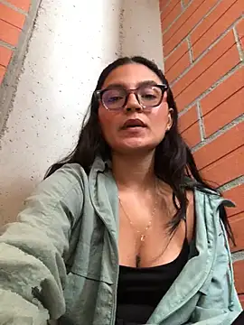 Snapshot of Gia_Mazzon chatting on June 17, 2026, 5:23 pm Gia Mazzon online show from June 17, 2026, 5:23 pm