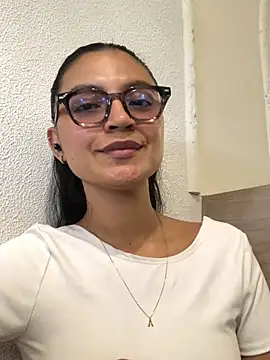 Snapshot of Gia_Mazzon chatting on July 6, 2026, 6:54 pm Gia Mazzon online show from July 6, 2026, 6:54 pm