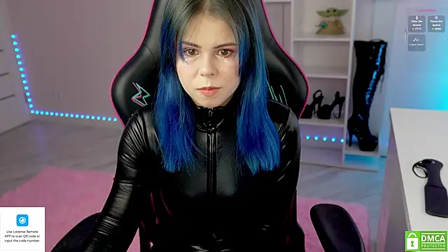 Snapshot of Latex_Kitty chatting on September 12, 2025, 10:26 am Latex Kitty online show from September 12, 2025, 10:26 am