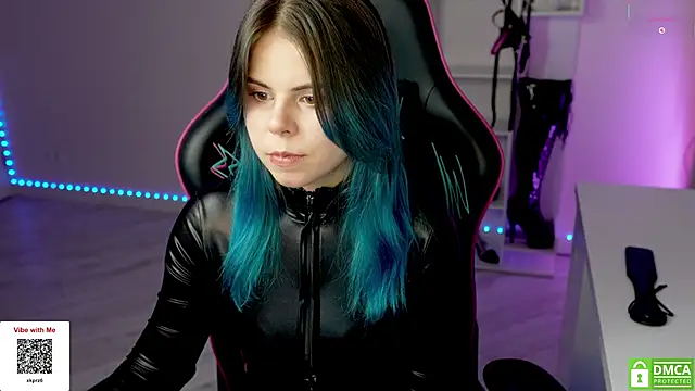 Latex Kitty online show from December 21, 2025, 2:19 pm