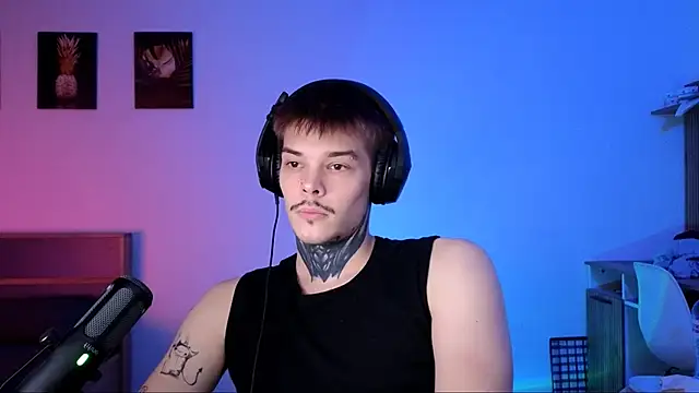 DENIS HERE online show from November 21, 2025, 6:07 pm