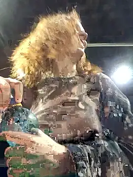 Exhibitionsplit online show from March 6, 2026, 11:11 pm