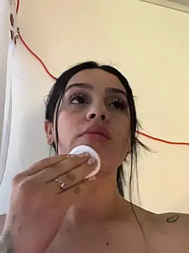 Snapshot of violet-333 chatting on February 27, 2025, 8:20 pm violet-333 online show from February 27, 2025, 8:20 pm