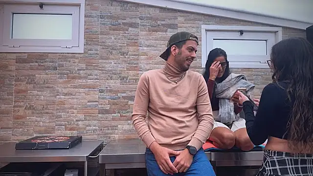 Snapshot of barfantasy chatting on November 7, 2025, 10:09 am barfantasy online show from November 7, 2025, 10:09 am