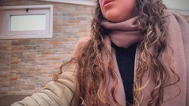 Snapshot of barfantasy chatting on November 12, 2025, 10:19 am barfantasy online show from November 12, 2025, 10:19 am