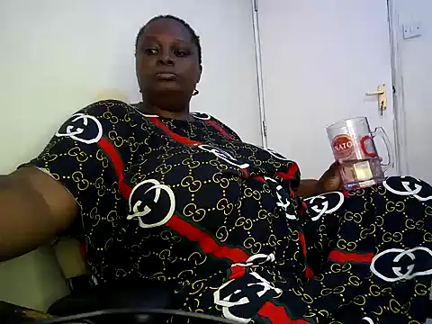 Sweetthick001 online show from April 3, 2026, 10:11 am