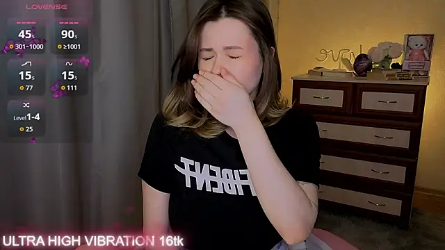 cutie mili online show from February 15, 2026, 12:26 pm