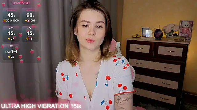 cutie mili online show from December 5, 2025, 7:51 am