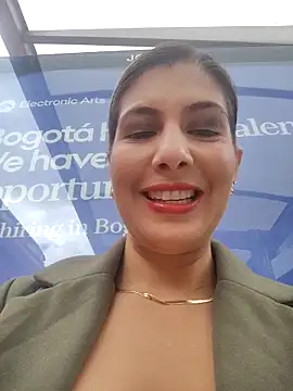 Snapshot of scarlett_moore chatting on April 11, 2026, 3:38 pm scarlett moore online show from April 11, 2026, 3:38 pm