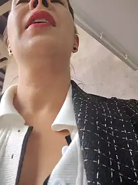 scarlett moore online show from November 21, 2025, 3:55 pm