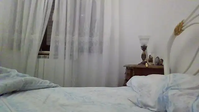 Snapshot of RichardLIS chatting on July 13, 2026, 10:42 pm RichardLIS online show from July 13, 2026, 10:42 pm
