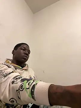 Snapshot of Atlantalitty chatting on February 14, 2025, 9:32 pm Atlantalitty online show from February 14, 2025, 9:32 pm