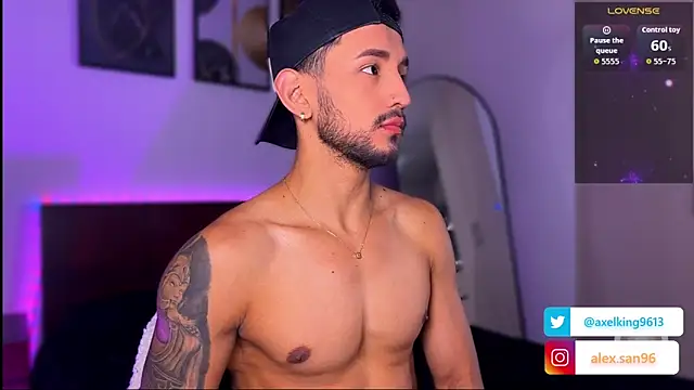 AxelKing1326 online show from November 8, 2025, 9:29 pm