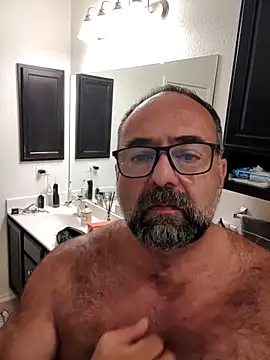 chainjulious online show from March 4, 2025, 3:48 pm