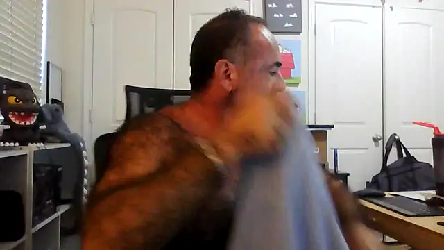 chainjulious online show from October 15, 2025, 4:15 pm