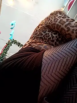 Snapshot of Mia_Novikov chatting on April 28, 2026, 9:41 pm Mia Novikov online show from April 28, 2026, 9:41 pm