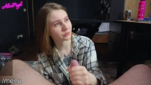 alicepugh online show from January 26, 2025, 5:23 pm