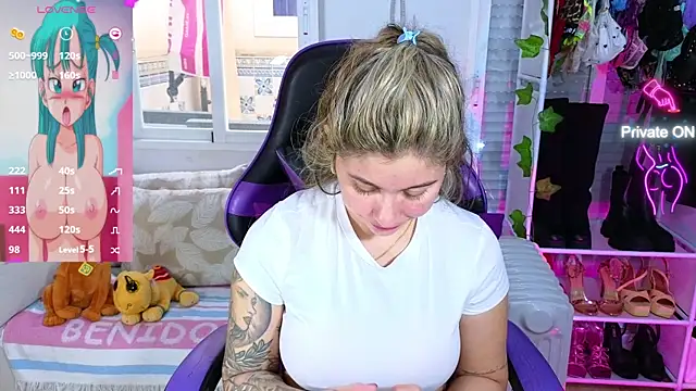 Tawny cox online show from March 7, 2025, 4:33 pm