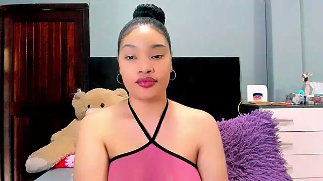 Slim Pleasurexxx online show from October 13, 2025, 1:34 pm