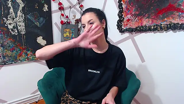 Snapshot of ZaSha__ chatting on March 10, 2025, 7:33 am ZaSha online show from March 10, 2025, 7:33 am