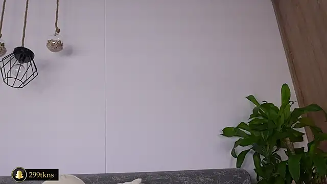 Snapshot of katie_cruz chatting on November 21, 2025, 10:25 am katie cruz online show from November 21, 2025, 10:25 am