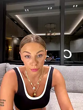 Snapshot of SexOnMyLvL chatting on September 23, 2025, 8:16 pm SexOnMyLvL online show from September 23, 2025, 8:16 pm