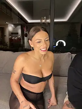 Snapshot of SexOnMyLvL chatting on November 7, 2025, 9:19 pm SexOnMyLvL online show from November 7, 2025, 9:19 pm