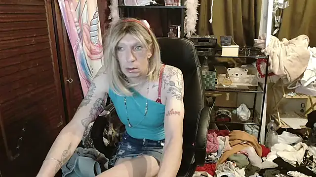 Ombeline1 online show from October 27, 2025, 2:01 am