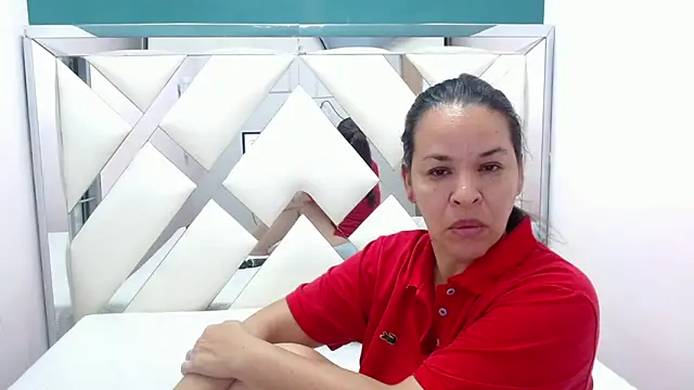 Snapshot of Lizeth_Bels chatting on April 15, 2026, 9:59 am Lizeth Bels online show from April 15, 2026, 9:59 am